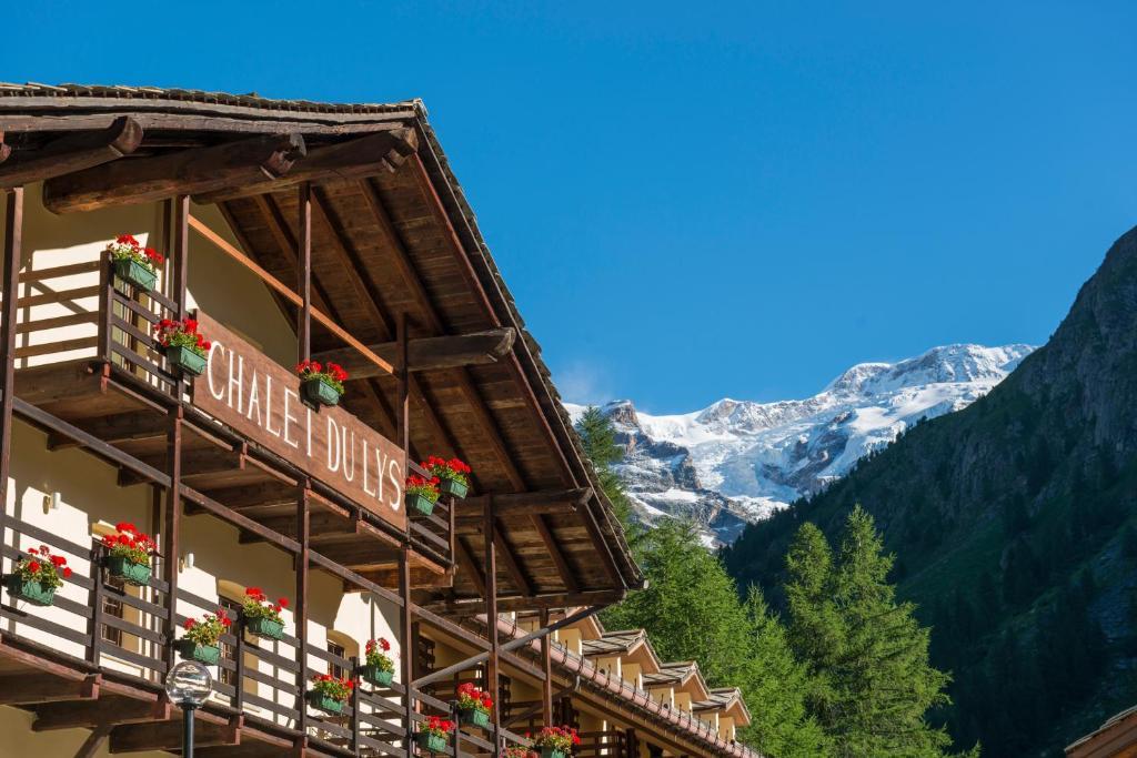 Chalet Du Lys Hotel & Spa Грессоней-ла-Трините Экстерьер фото